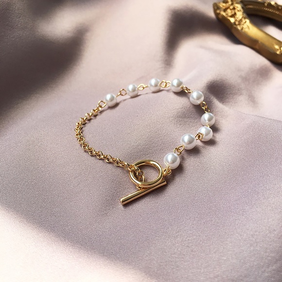 Half Baroque Pearl Half Gold Chain Bracelet,OT Clasp Bracelet, Toggle Clasp - Picture 4 of 9
